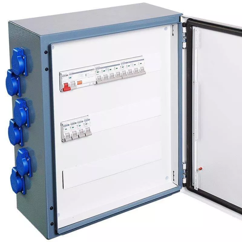 Coffret de Chantier Métallique 6 prises 2P+T - 1 X 3P+T 16A - 1 X 3P+T 32A Coffret de Chantier Métallique 6 prises 2P+T - 1 X 3P+T 16A - 1 X 3P+T 32A